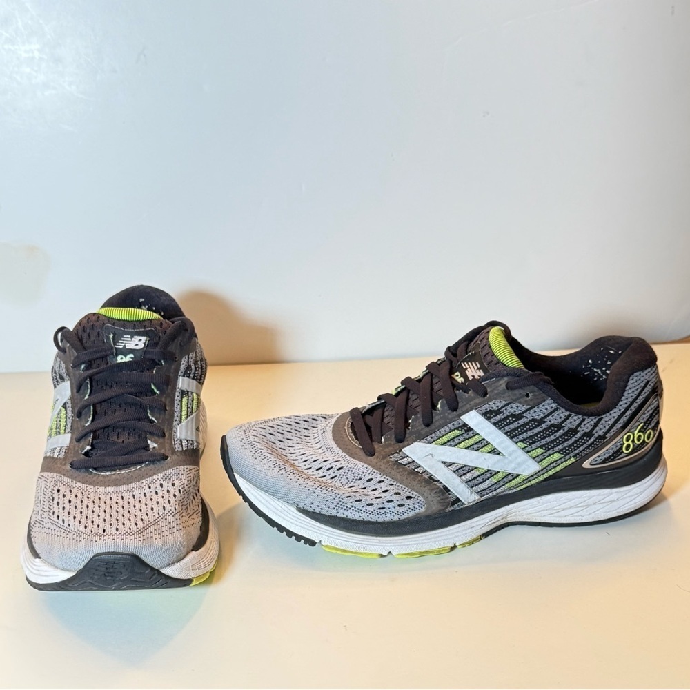 New Balance 860 Shoes Men's Size 9 Gray Sneaker Low Top Lace